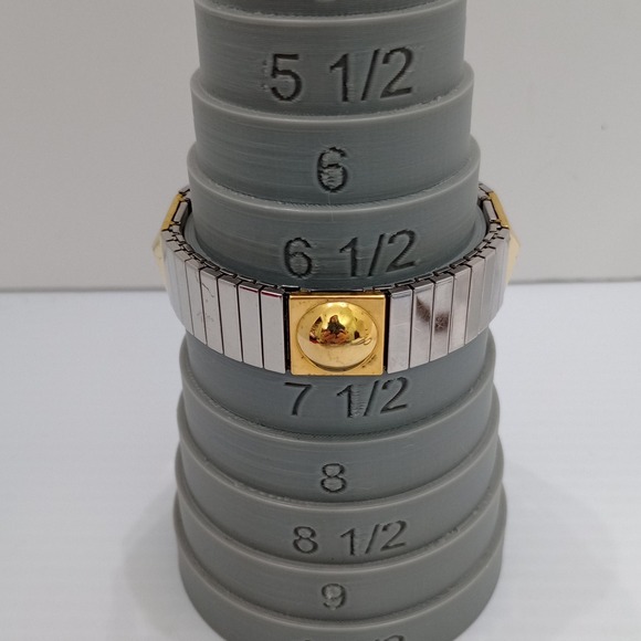 AVON Stretch Bracelet Two Tone Gold Silver Pyramid Stud 7-8" - Picture 6 of 9